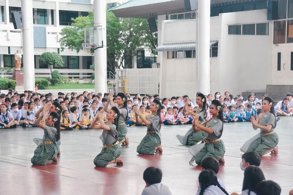 โรงเรียนปรีชานุศาสน์